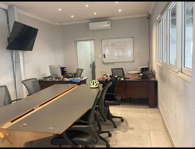 INDUSTRIAL PROPERTY TO RENT IN NORTH END